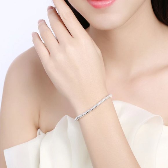 925 Sterling Silver Round Snake Chain Bracelet - Picture 4 of 4